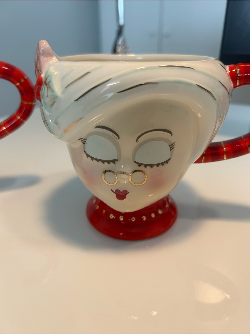 Glitterville Madame Noel mugs - Picture 4 of 6